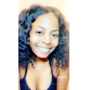 Meet your Posher, Alyssa